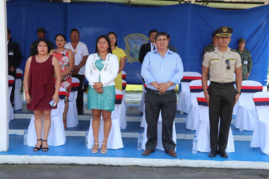 Gobernadora de Napo asiste al cambio de mando del COS-2