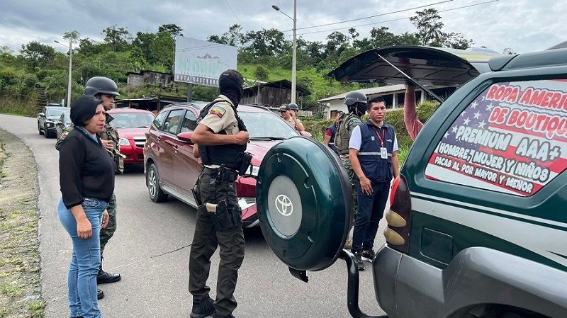 Gobernadora de Napo, trabaja en territorio